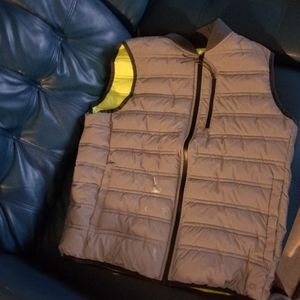 Gap reflective vest